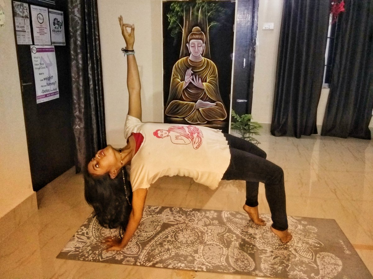 NamasteYug's tweet photo. Want to ramp up the good things in life? Compliment other people. Live, think and breathe appreciation &amp; gratitude.
#Namasteyug

For classes n more details Contact +919707653706 https://t.co/Jr5Si9RmBh