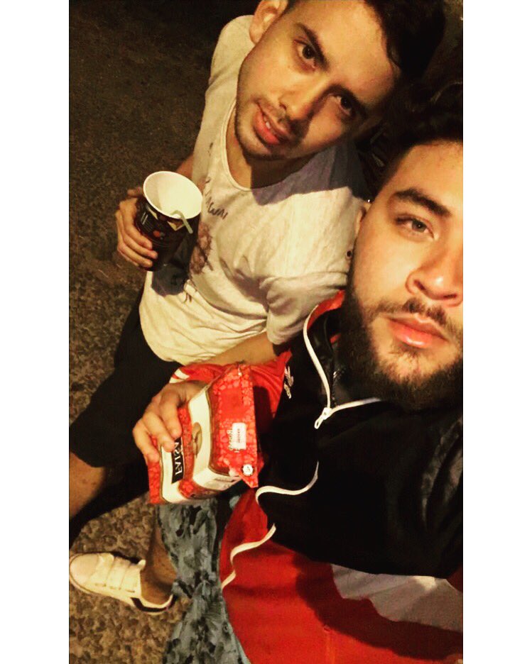 MathiSaravia's tweet photo. Viernes #maxifest 🍺 https://t.co/h3546vIzkw