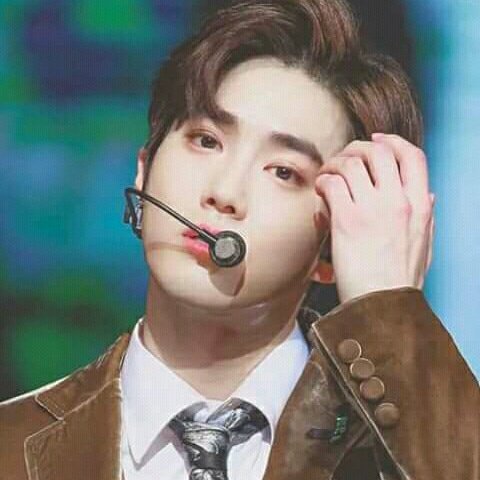 thequeenv_09's tweet photo. #FotoProfilBaru https://t.co/rPZ29KpJUt