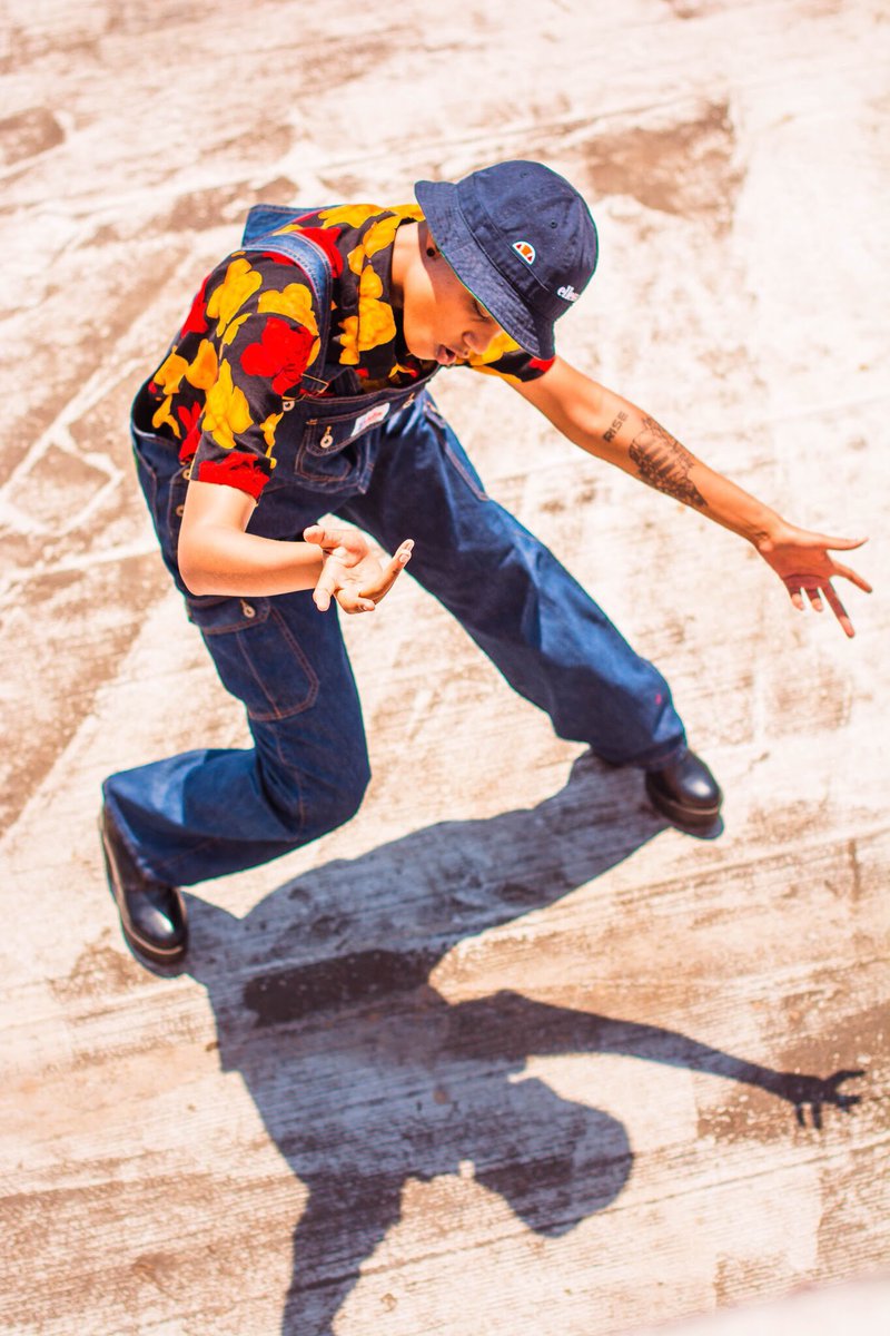 Wosh’ to #20GreatThings 🤸🏾‍♂️✊🏽
Model: @Redmadnessness 
Photography: <a href="/Shen_Scott/">Community. Communication. Compassion.🍉</a> 
Styling: Moi
#StreetStyle #Fashion #Styling #Style