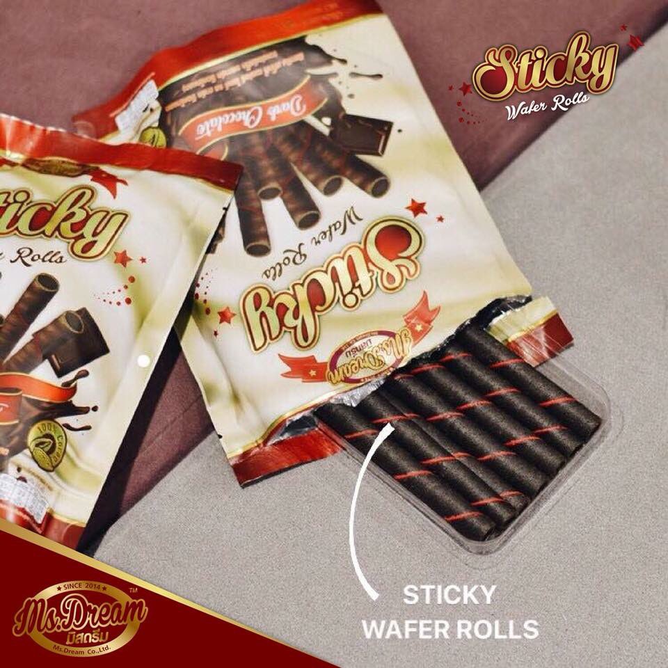 SaowaneeYam's tweet photo. เวเฟอร์สอดใส่ช็อกโกแลตเจ้มจ้นนน😍🍫 ห่อละ35บาทเองง https://t.co/wECsajILId