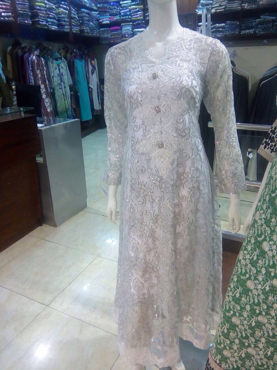 poool_shop's tweet photo. Shop for Selection of Raw Fabric For Wedding Dresses
Interested? Message Us for the Pricing

#luxurylifestyle #karachi #karachidiarries #karachilife #fabric #fabriclove #fabricshop #dubaistyle #mydubai #dubaifashion https://t.co/8GEPpWTrgX