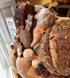 HambletonBakery's tweet photo. Look out for our creative window displays all done by the #TalentedTania. #local #hambletonbake #behindthescenes https://t.co/x1GrPlNPAt