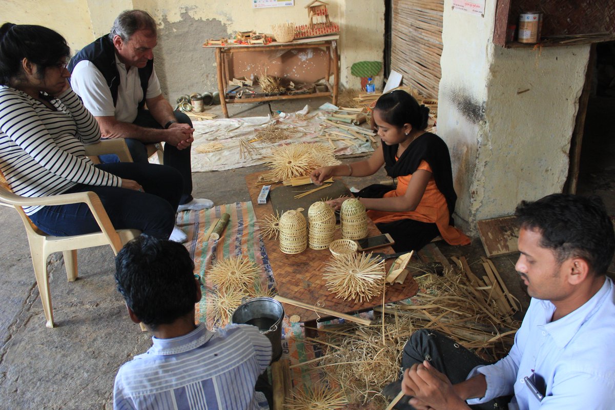 AtlasCopcoIndia's tweet photo. We’ve also sponsored a laser-cutting machine for local artists to create high-quality products, innovate &amp; do more! #WaterForAll #AtlasCopcoIndia #SustainableProductivity https://t.co/z7Wgx98Uzj