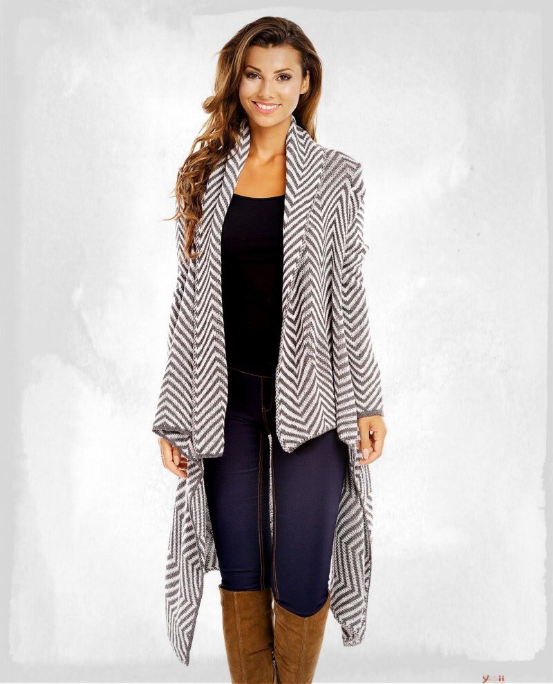 amber_suit's tweet photo. ❤️ Empezamos el año con un #look cómodo y desenfadado ❤️
Ahora ❌ 14,00 € ❌
• Envío GRATIS a Península y Baleares
• Pedidos por WhatsApp 654 750 977 📞
C L I C 👉🏻 https://t.co/EoI17EyiCw
#moda #mujer #ambersuit #cardigan #punto #gris #ootd #outfit #outfitoftheday https://t.co/TQbKMcitux