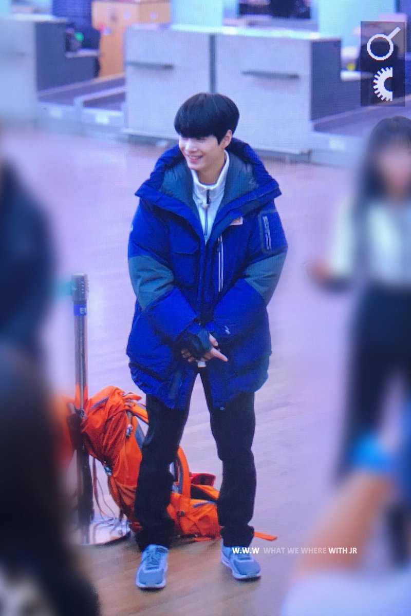 whatwewhere_'s tweet photo. 마냥 순하기만 한 울 갱얼쥐입니다 ... 종현이 가서 적응 잘 하고 .... 형아 누나들 말 잘 듣구 ㅠㅠㅠㅠㅠㅜㅜㅜㅜㅜㅜㅜㅜㅠㅠ 조심해서 가따와ㅠㅠㅠㅠㅠㅠㅠㅠㅠ #김종현 #JR https://t.co/gPkwiVcpKj