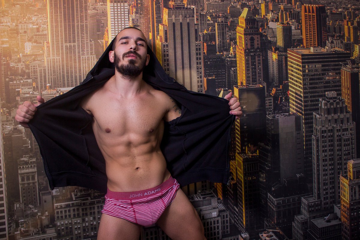 ScottSymbol's tweet photo. #ScottSymbol #Studio20Live #Muscles #Beard #Happy
Online :*
https://t.co/SLg7sqYkbD https://t.co/OsFjTLogiD