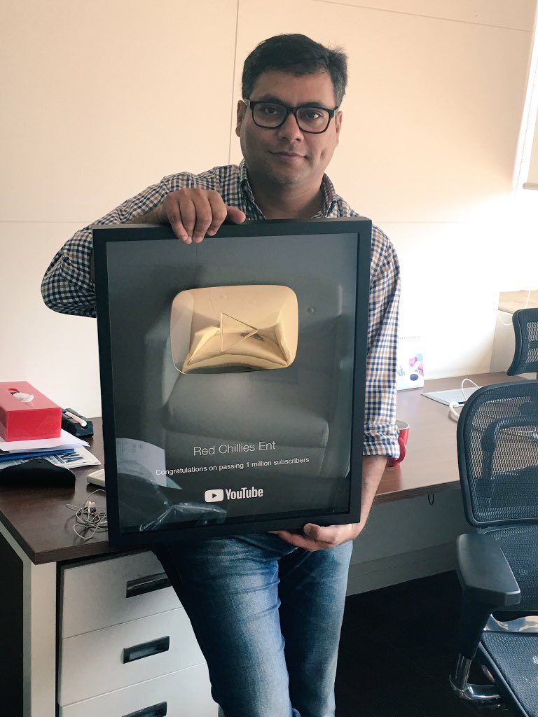 MadhuriTandon's tweet photo. #1millionsubs #YTgoldbutton #achievement #Gratitude #teamwork @YouTubeIndia @RedChilliesEnt #Boss👇 @_GauravVerma https://t.co/0OlwEYdEdt