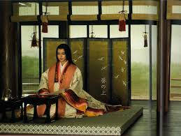 世界最古の長編小説「源氏物語（The Tale of Genji・حكاية جينجي・Повесть о Гэндзи・Dit du Genji）
築山（つきやま）の木立ち、池の中島のほとり、広く青み渡った苔（こけ）の色などを、ただ遠く見ているだけでは飽き足らぬものがあろうと思われる。