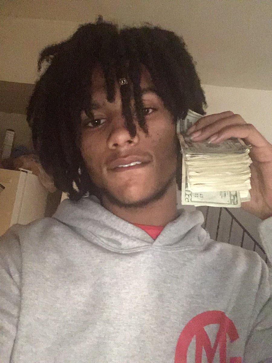 TreBoii30's tweet photo. In case y’all been wondering were I been 😎🤐 https://t.co/pQgtW6U4ID