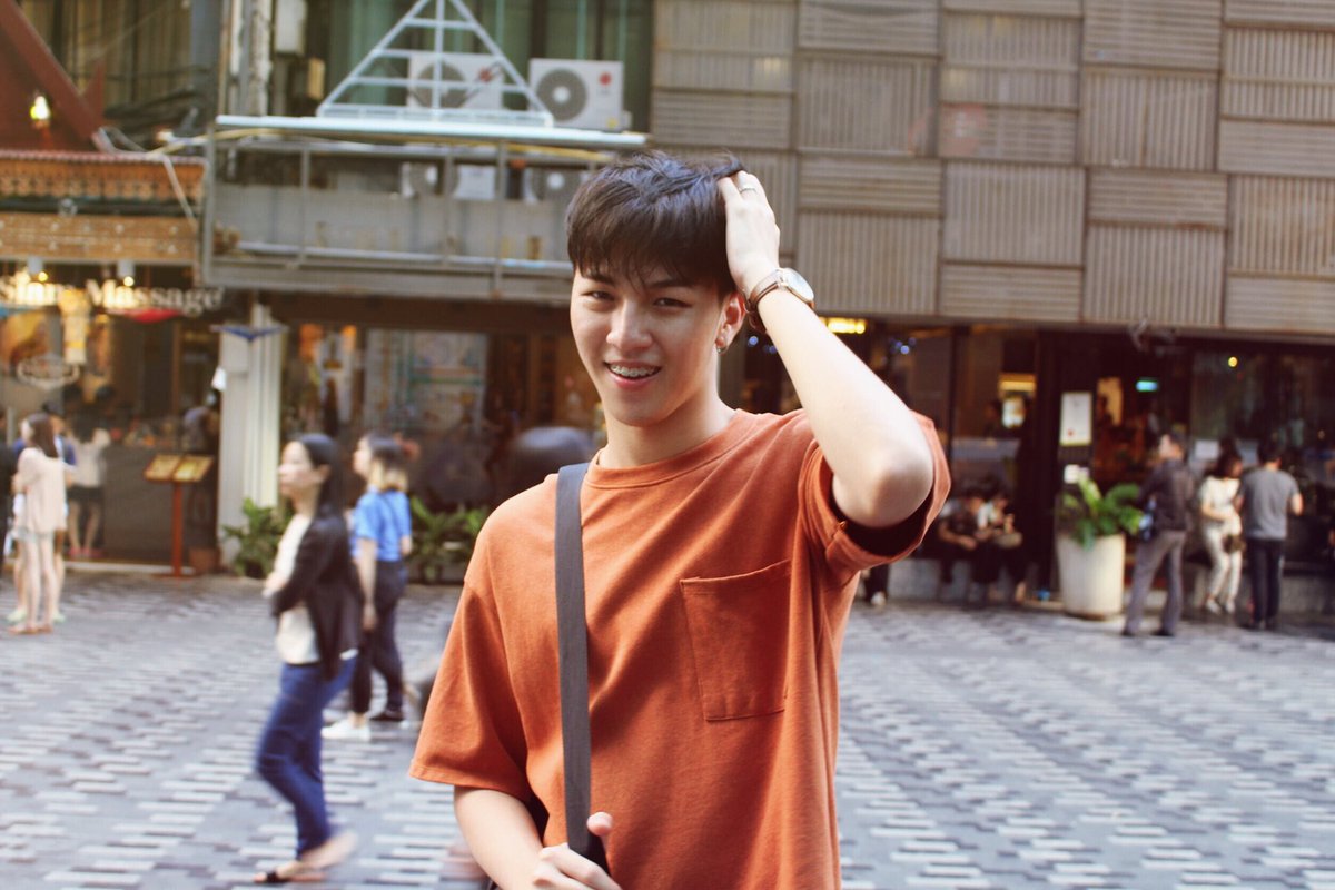 Shanerler's tweet photo. ORANGY VIBE 🧡

Ig: chainrae https://t.co/g64WyJNeTX