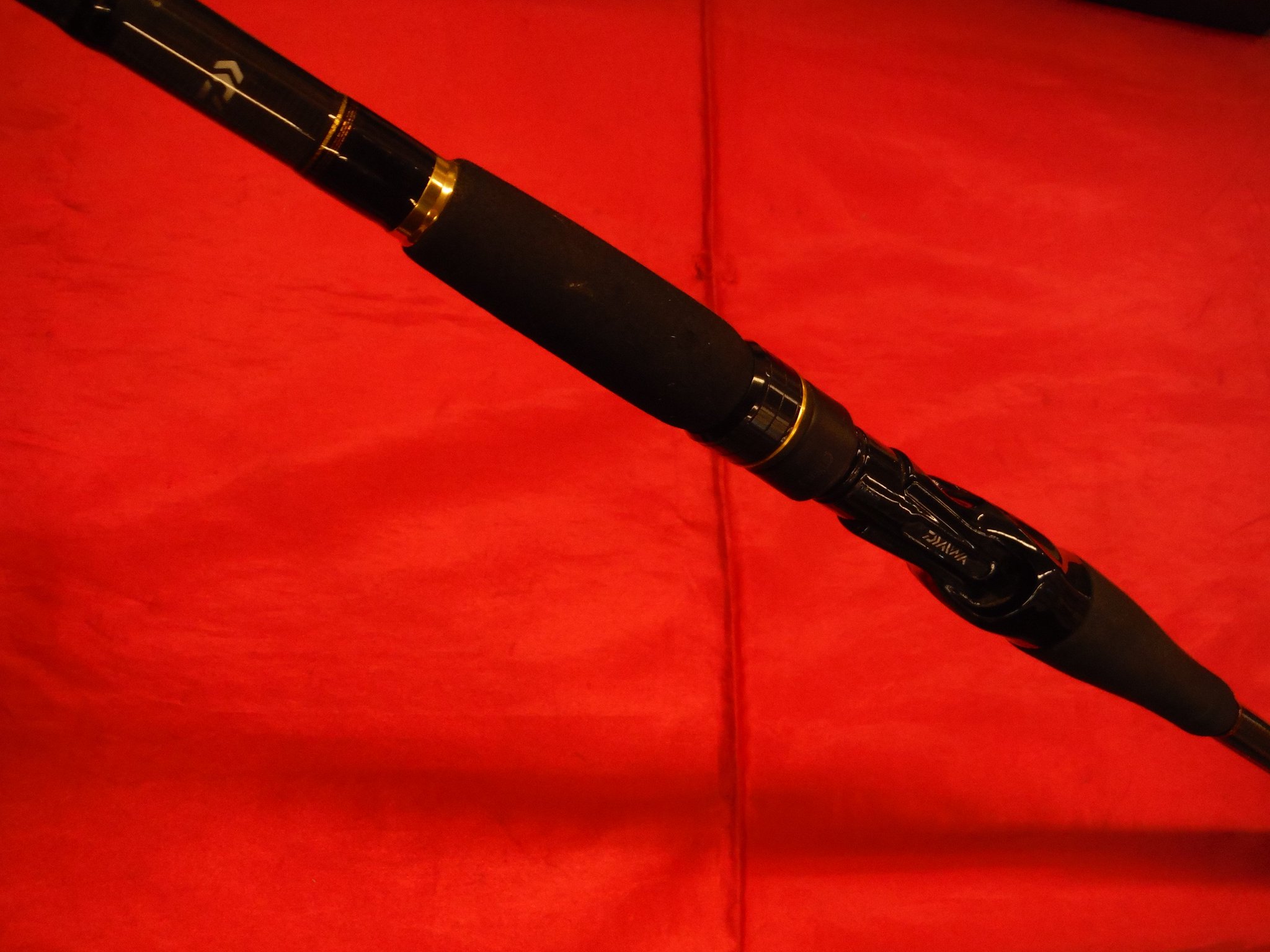 万代仙台南店釣具 シーバス入門機 ラテオのベイトモデル けっこうリーズナブルですよ ベイトでシーバスもいいね ｴ ラテオ ９７mb Q １２ ０００ 税込 販売中