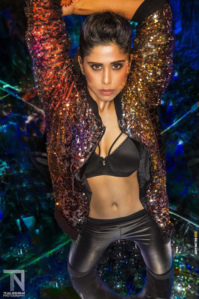 MallsMarket's tweet photo. As the #NewYear kicks in #SaiTamankar surprised everyone with her stunning #newlook which she did for a recent #photoshoot. She paired a #bling #partyjacket from #HMIndia with #leatherpants. Sai surely made our eyes bling on her.

https://t.co/rcsgZDrZR6 https://t.co/vlGJ1Atq5H