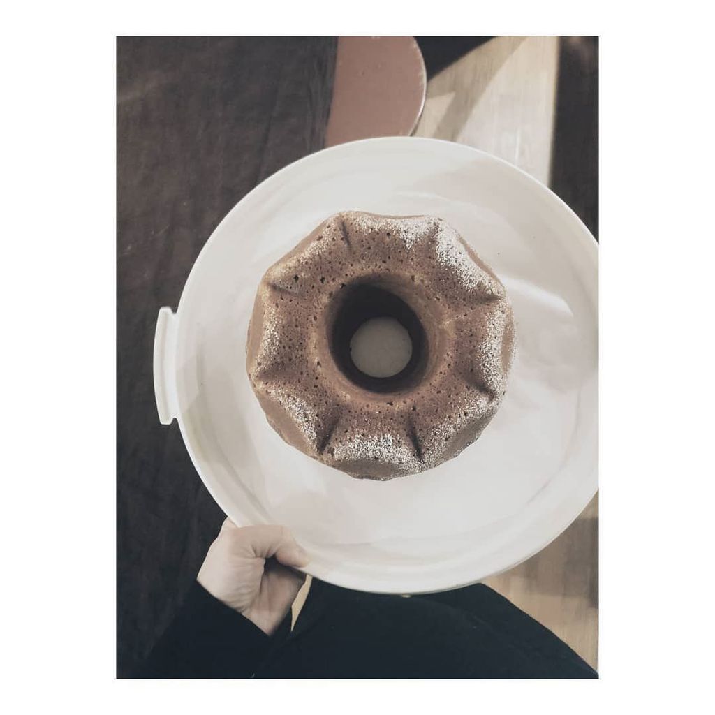 Loytoblogi's tweet photo. That was a lovely little banana cake @lottamari.hokkanen 🎀
.
.
.
#soft_world #beautiful #cake #banabacake #baking #instafood #lovely #thatsdarling #thegoodlife #perfect #instagood #food #toeat #goodmoments #hygge #life #partyfood #kaka #bakverk #kakk… https://t.co/XXYMWATH25 https://t.co/ei085mjVFu