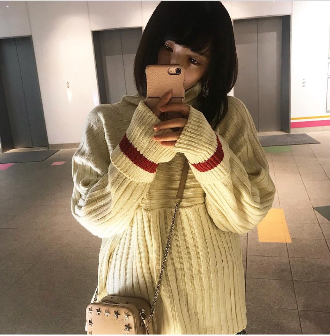 17kg_official's tweet photo. ＼17kgプレゼントキャンペーン／
大和田南那さん 着用アイテム”high neck loose sweater”を抽選で5名様にプレゼント🎁❤️
【応募方法】
17kgのTwitterフォロー&amp;この投稿をRT♪締切は1月8日となります！

※当選された方にはDMでご連絡致します。 https://t.co/DPmUkPCvSR