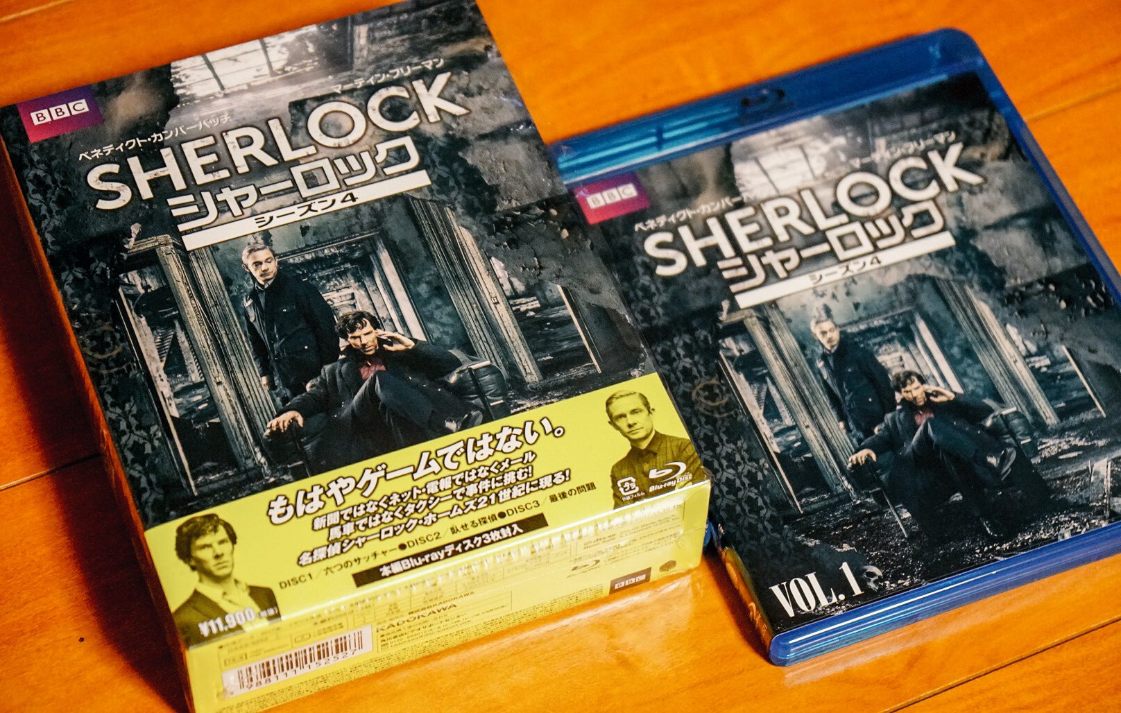 تويتر 小島秀夫 على تويتر が出るまでずっと我慢してた Sherlock シーズン4 を観る まずは1話 六つのサッチャー から 僕の中での シャーロック は 日本語のuiで 三上哲版カンバーバッチで観る 流石のシャーロック プロット 演出 編集 画面創り 全てに
