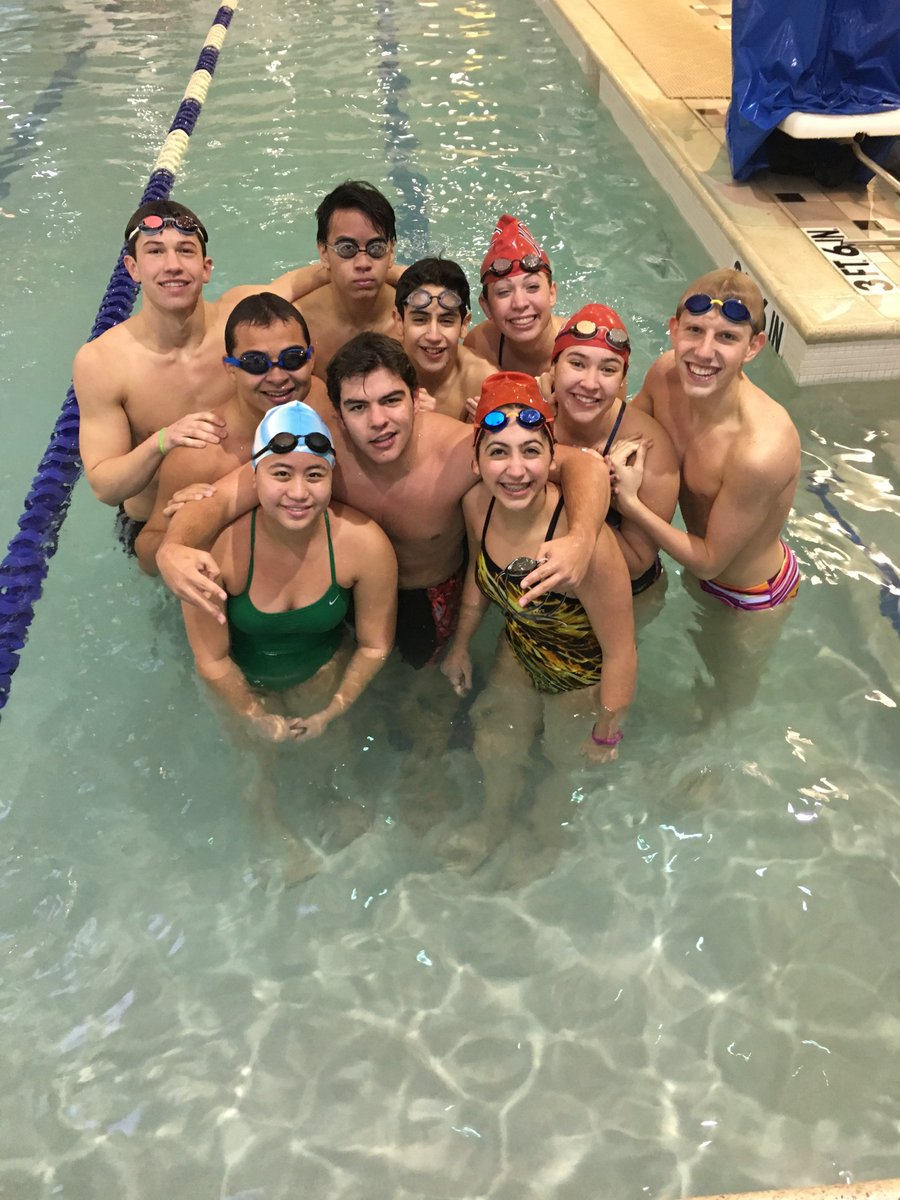 JPIIHS_Swimming's tweet photo. We really didn't plan on a #PolarBearPlunge but that's what we got today!  I present to you the @JPIIHS_Swimming Polar Bear Club!  You're now officially off to a great 2018!!  @SwimSwamMag #brrr https://t.co/b0aRAiIe1I