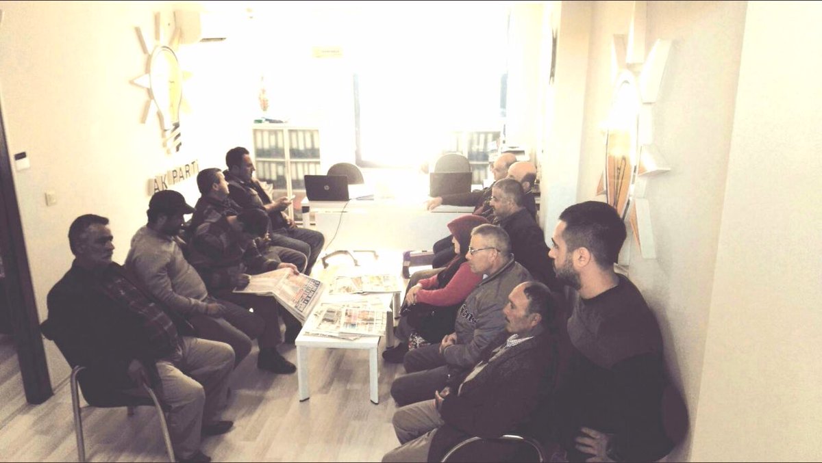 İlçe Başkanımız Durmuş Kaan Şahin, Salı günleri gerçekleşen halk gününde, vatandaşların talep ve isteklerini dinlemeye devam ediyor. 

<a href="/MevlutCavusoglu/">Mevlüt Çavuşoğlu</a> <a href="/HuseyinSamani/">Hüseyin Samani</a> <a href="/gokcenenc07/">Gökcen Özdoğan Enç</a> <a href="/avmustafakose/">Av. Mustafa KÖSE 🇹🇷</a>