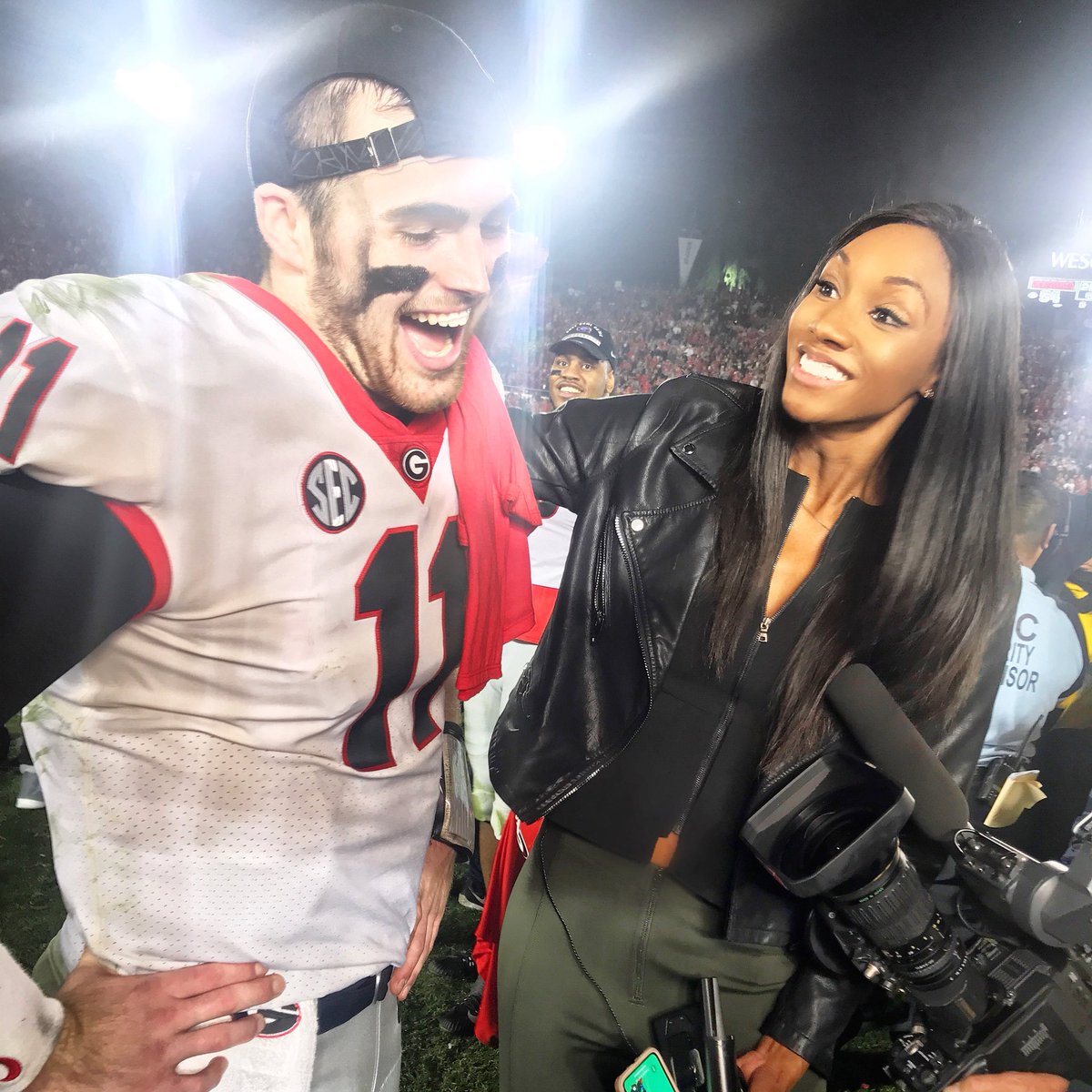 MariaTaylor's tweet photo. When you’re 19...you stay Winning and you Praise God 🙏🏾 🌹 https://t.co/4AzpWqmNu3