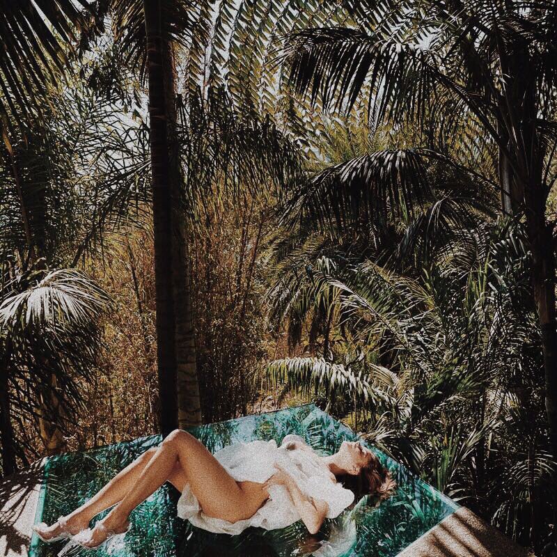 ❛ Au milieu de l’hiver j’ai découvert en moi un invincible été.❜ 🕊