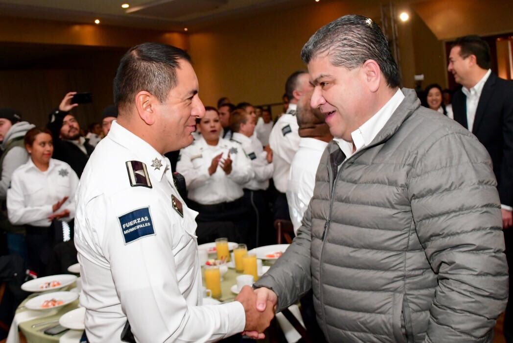 mrikelme's tweet photo. Desde #Saltillo, celebramos a todas esas mujeres y hombres, que con valentía ejercen la noble labor de velar por la seguridad de las y los coahuilenses. Mi admiración, respeto y apoyo incondicional. ¡Feliz día del policía! #FuerteCoahuilaEs https://t.co/cbWjnApWKq