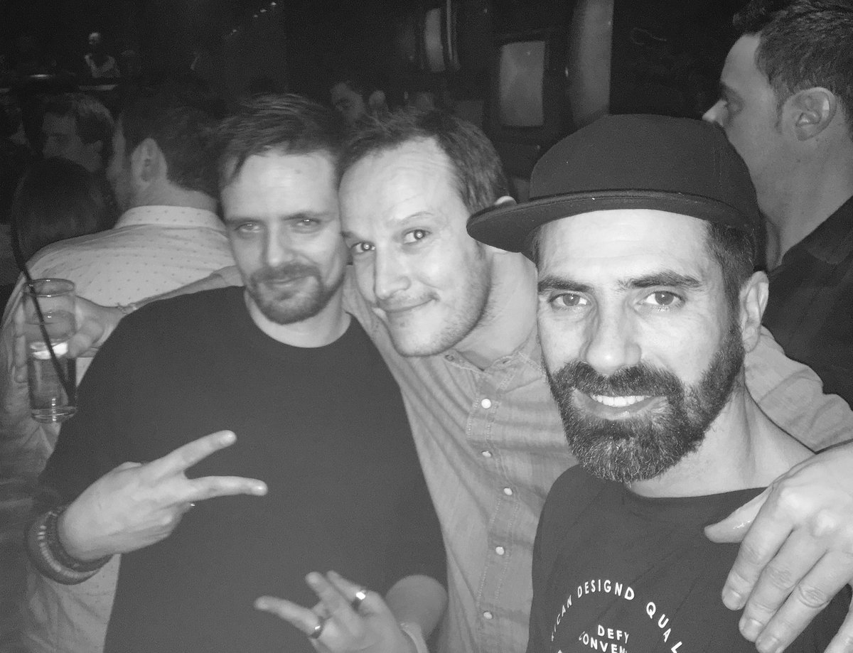 TechRoomBcn's tweet photo. #HappyNewYear from your friends of #techroombcn #Happy2018 #Barcelona #underground #Party 😁🍾👏🏼👏🏼 https://t.co/hVHnaxuukO