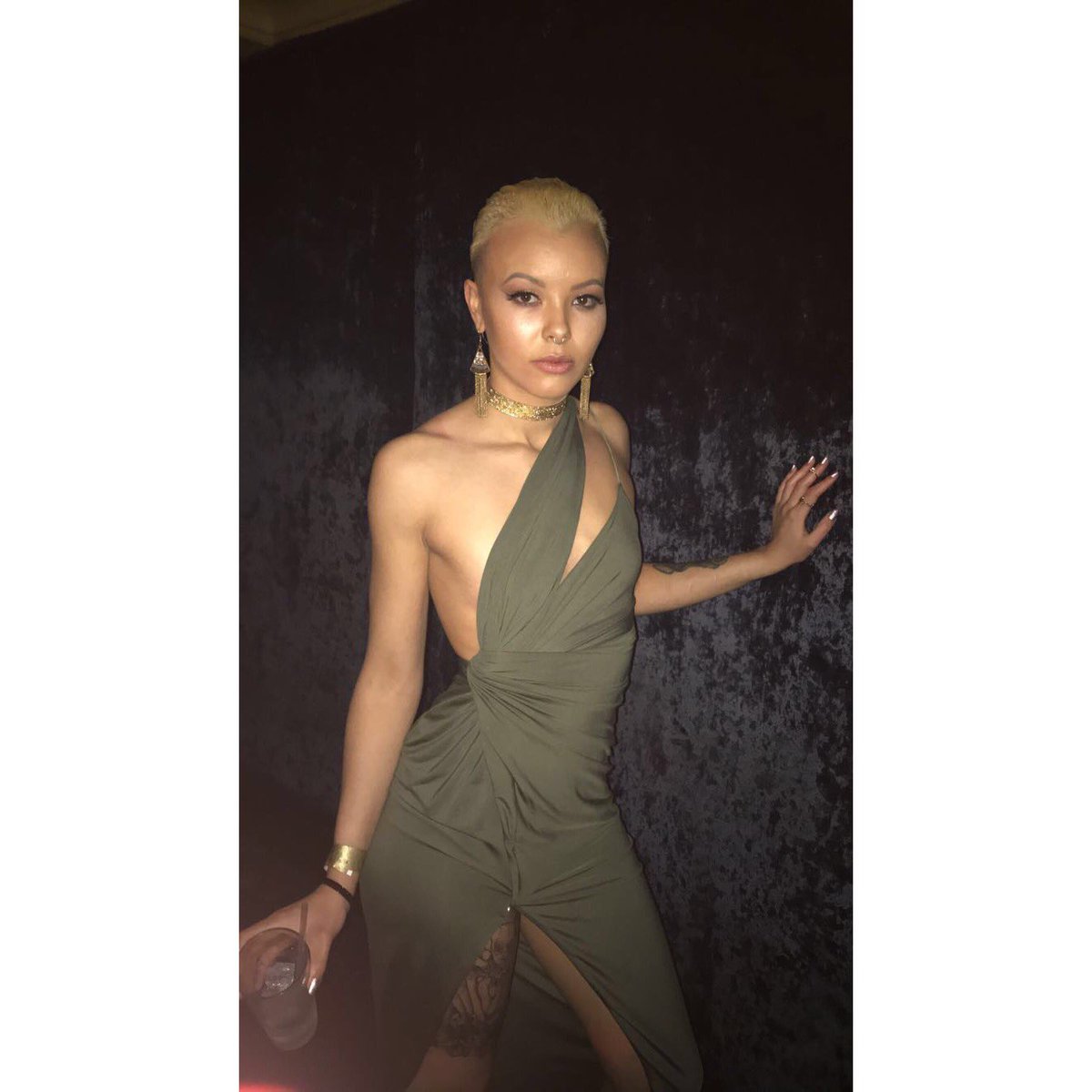 yazminsimone01's tweet photo. Started the new year with a bang! Dress arrived just in time @ohpolly https://t.co/9P9SYueq3x