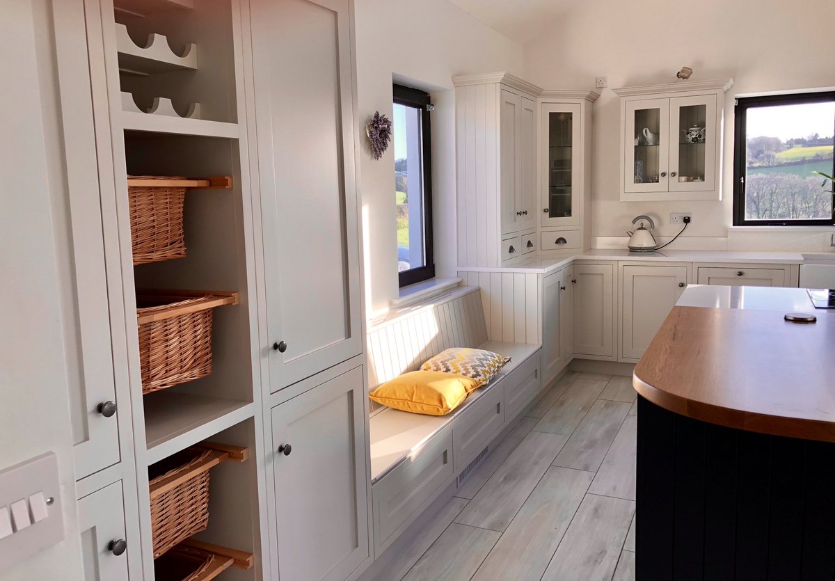 EastCorkKitchen's tweet photo. Looking to plan a fantastic #home #renovation to kick off the #newyear? We've got you covered for any job, big or small! Email carol@eastcorkkitchens.ie or call us on 083-8308647 #EastCorkKitchens https://t.co/l2QDVLOgHd