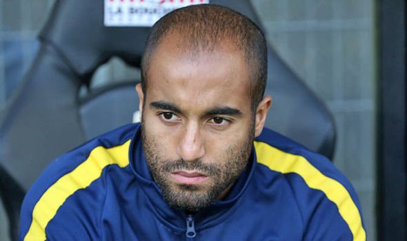 DeadlineDayLive's tweet photo. Manchester United are reportedly in discussions with PSG to bring Lucas Moura to the Premier League. (Source: Sun Sport) https://t.co/0NXRqcr81E