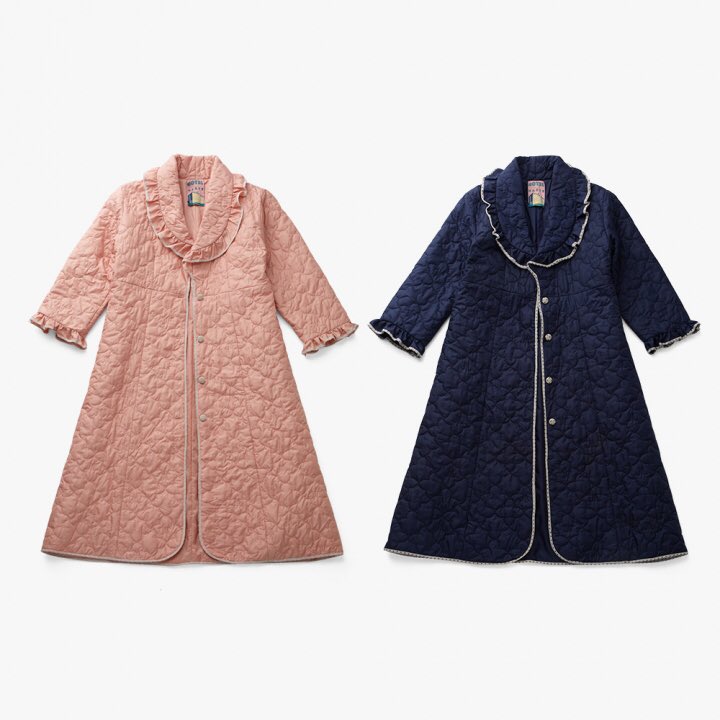 marte_jp's tweet photo. 🔴SALE🔴
明日1/3（水）より、MARTE全店にて
MARTE ORIGINAL ITEMの中から一部20%OFFとなります。
対象アイテムは以下をご覧下さい。→
https://t.co/18RxejdD0M
どのアイテムも数に限りがございますのでこの機会をお見逃しのないようご覧下さいませ。
※MARTE ONLINEは1/3 20:00〜STARTです。 https://t.co/UMZ8VzfJsY