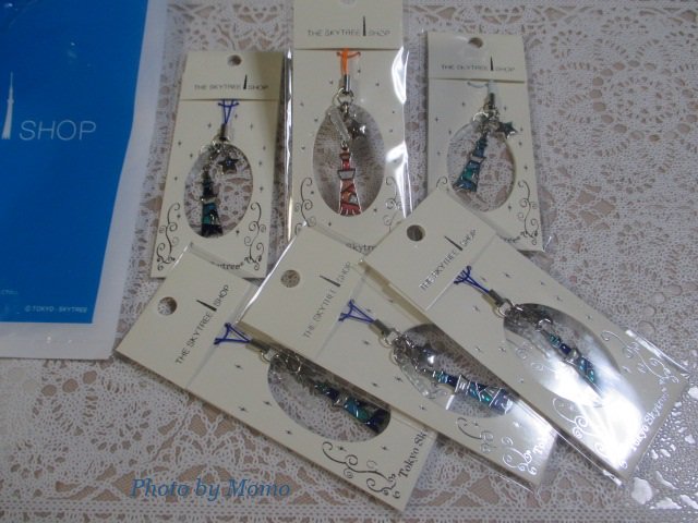 Momo Okayama 東京旅行 お土産編 T Co Lghqu92qdv 明けましておめでとうございます 本年もどうぞよろしくお願いします 東京スカイツリーのストラップ 東京ばな奈 東京土産 お土産 東京旅行 写真好きな人と繋がりたい