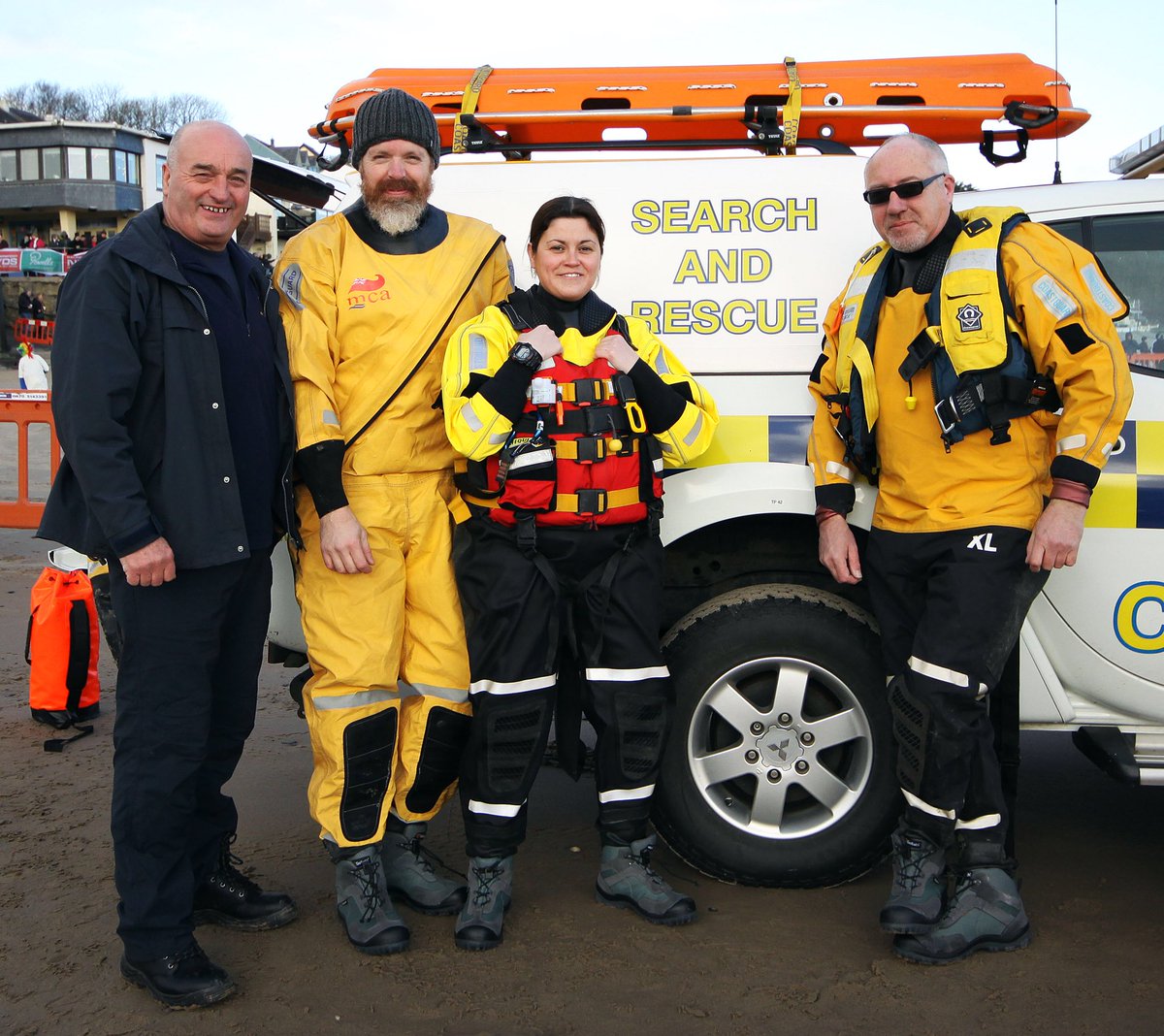 Local photographer  Susan McKehon captured pics of some of the supporters, volunteers and emergency services that attended yesterday’s Saundersfoot New Year’s Day Swim with @CharlieShivers