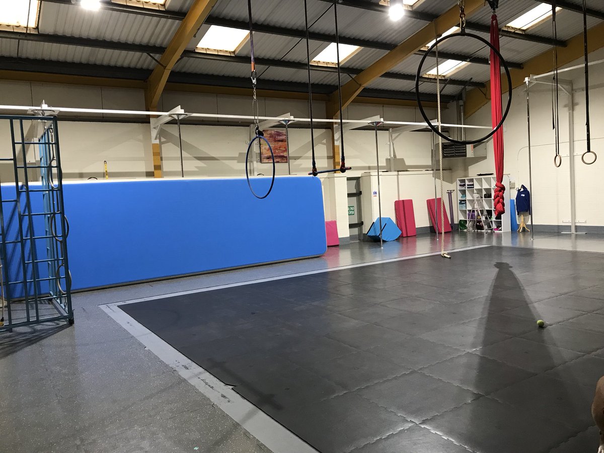 VerticalFitGain's tweet photo. Ready for some #fatburning in my the new year! 😁 https://t.co/m2EZvQ2hkV