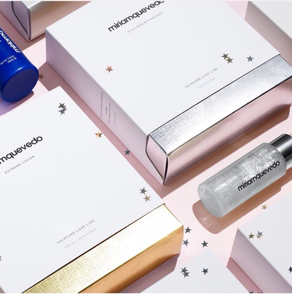 Miriam_Quevedo's tweet photo. The Discovery Sets include the essential hair products for holiday style. The perfect gift and ultimate hair indulgence. ✨ #miriamquevedo #discoverysets #haircare #luxury #christmas #gift #beauty #yourhairspaday + https://t.co/KM1QxNcZhO https://t.co/oJWA1c4oPk
