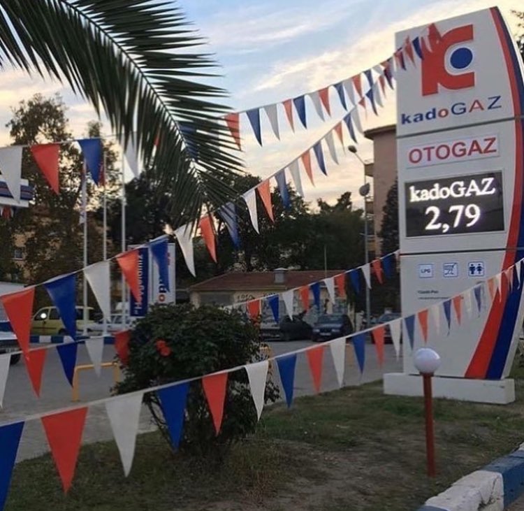 Çınarlı Kadogaz Şok İndirim !! , Gaz 2.79 ⛽️ Ayrıca gaz alana, araç yıkama 5 tl 💦
📍Yer; çınarlı endüstri meslek lisesi hemen yanı 
#gaz #otogaz #izmir