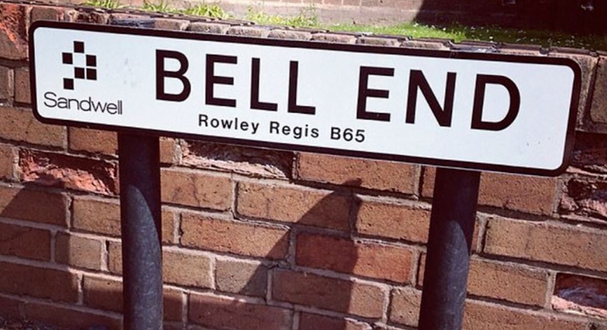 Bell End residents demand street name change after house prices plummet... ladbible.com/news/uk-news-b…