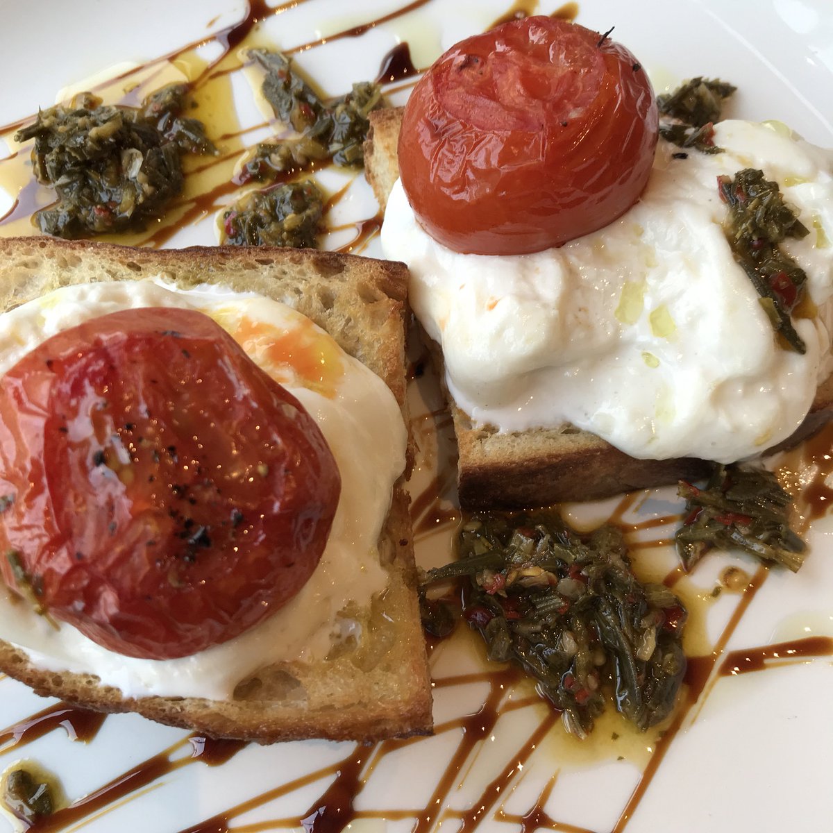 HERE Crouch End tweet media