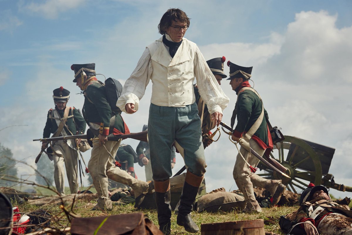 Пьер в плену встреча с платоном каратаевым. Пьер спас. Пьер спас. Пьер спас. Рен тв программа на вчера.