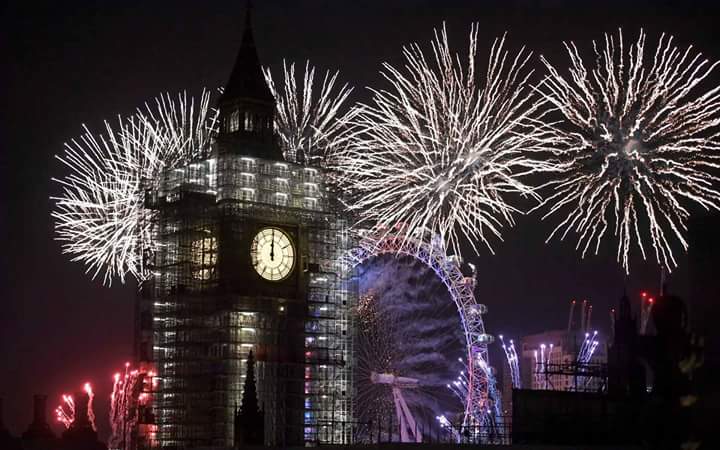 assumptionabac's tweet photo. New Year's Eve celebrations: world welcomes 2018, in pictures.
credit: telegraph
#HNY2018 #NewYear2018 #HumansOfABAC https://t.co/os5rkdj52I