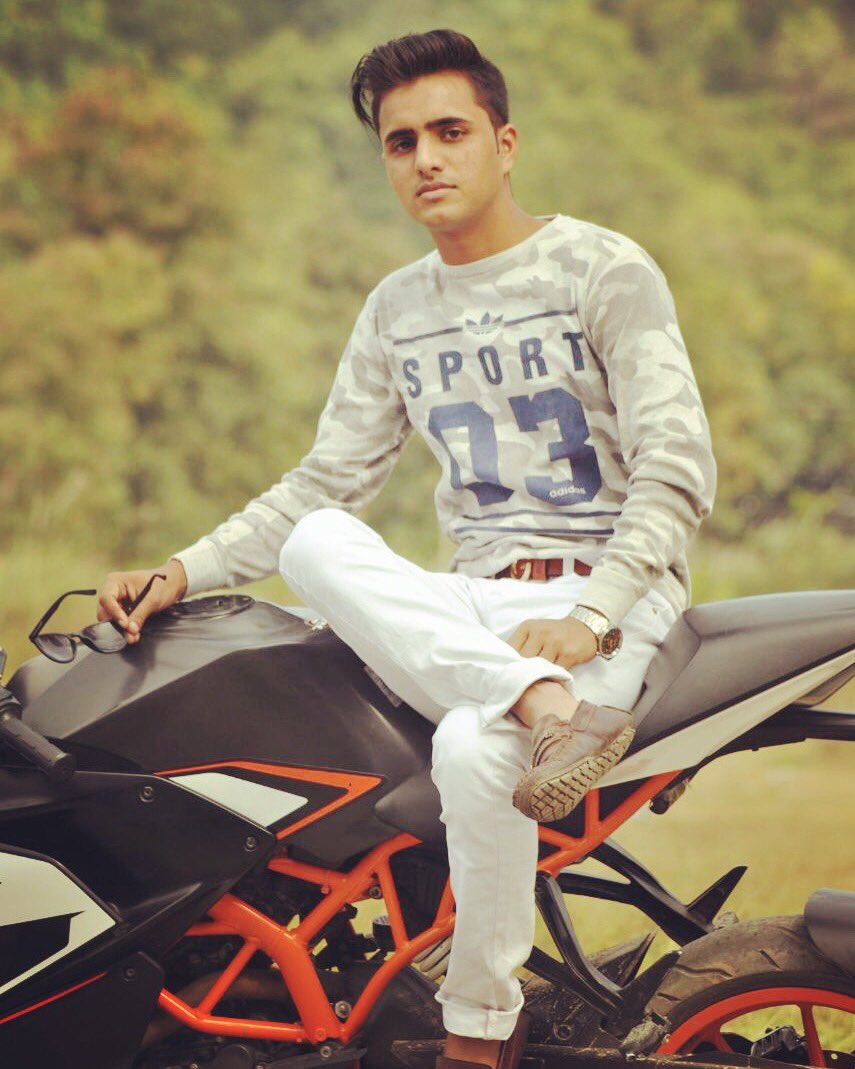 padhan_vicky's tweet photo. Good evening to all
#good #Evening
#vicky #padhan #gujjar
@padhan_vicky https://t.co/tjFHB7LNtg