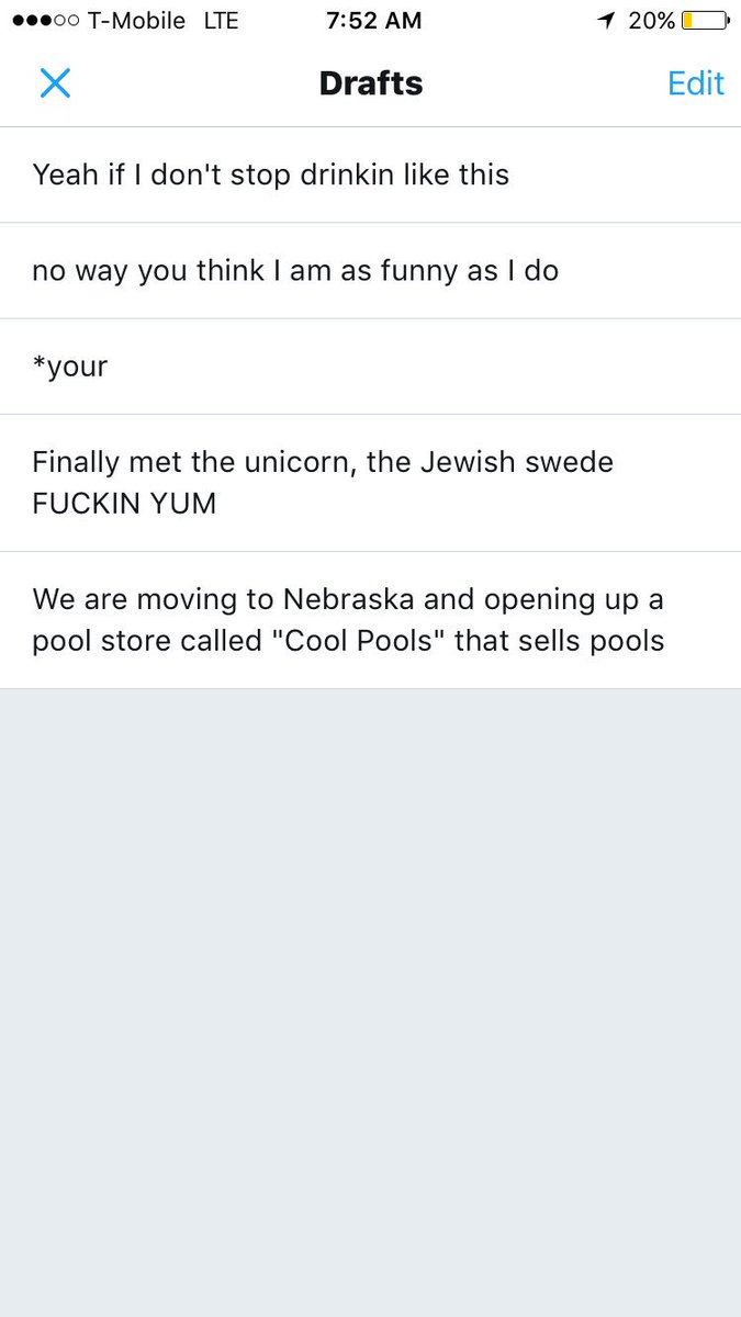 birdcloudusa's tweet photo. Yikes dode, just found our drafts folder #losttweets #thebasementtweets #btweets https://t.co/9UsPP93Ppb