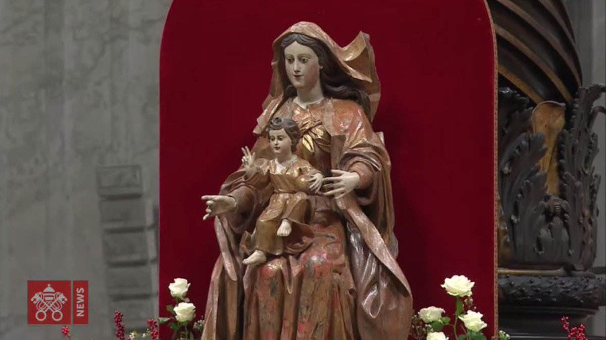 FChretienne's tweet photo. En ce début d'année, le pape @Pontifex_fr encourage fortement la dévotion mariale https://t.co/gr98Jm6xSW https://t.co/su518G3ZfU