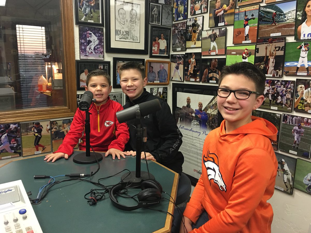 sportsguybrock's tweet photo. Special guests this morning. https://t.co/uNWC6BcivK