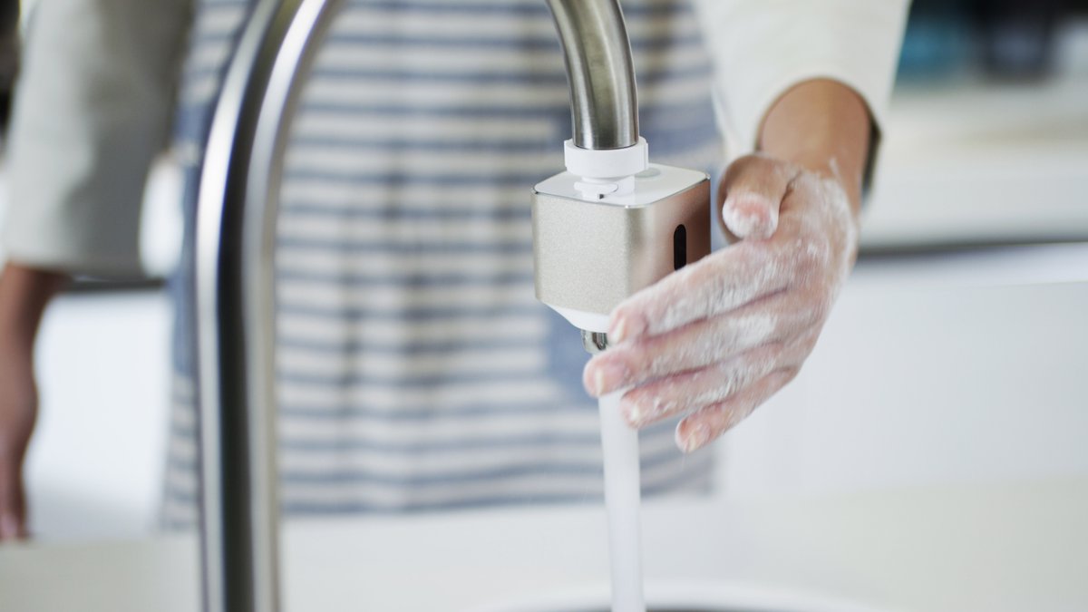 Techo_Tech's tweet photo. Keep your faucets clean from messy hands by using your tap hands-free 🙌
https://t.co/CxRoWnq5tm https://t.co/SrKL5l3bSd