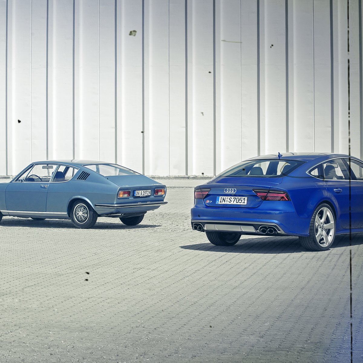 AudiOfficial's tweet photo. When generations meet. #Audi100 #AudiS7 #Sportback https://t.co/oAs9cTipY2