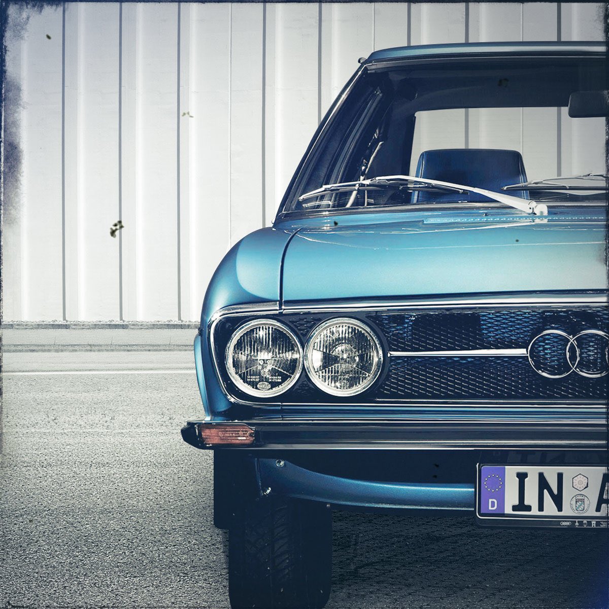 AudiOfficial's tweet photo. When generations meet. #Audi100 #AudiS7 #Sportback https://t.co/oAs9cTipY2