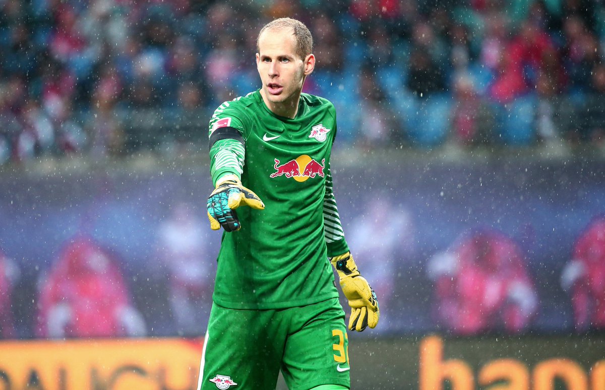 RBLeipzig's tweet photo. Internationale Klasse! 👌 Unsere Nummer 1⃣ Péter #Gulácsi führt die @kicker-Rangliste des deutschen Fußballs in der Torhüter-Kategorie an! Starke Leistung, Pete! 😊💪
#Kicker #KickerRanglisteDesDeutschenFußballs #PG32 #DieRotenBullen 🔴⚪ https://t.co/iJ2KonsfYY