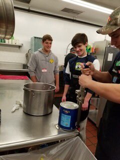 RockLaxClub's tweet image. @RockLaxClub 2019 ELITE Top 22 MD volunteering at Harundale Presbyterian Church Community Free Lunch Service supporting Elderly, Homeless and those in need - team helped with prep, cooking, service and clean up and received a resounding THANK YOU for their efforts! Good job men!