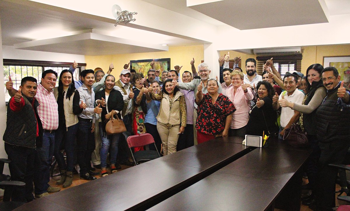 GinaTrujilloZ's tweet photo. #LaFuerzaDeTabasco está en el diálogo y la inclusión. Agradezco a mi amigo @IgnacioLastra1 por la excelente plática que tuvimos hoy con diferentes líderes de todo el estado. Nuestro proyecto es el mismo, recuperar juntos el Edén. https://t.co/TpRW3B678C