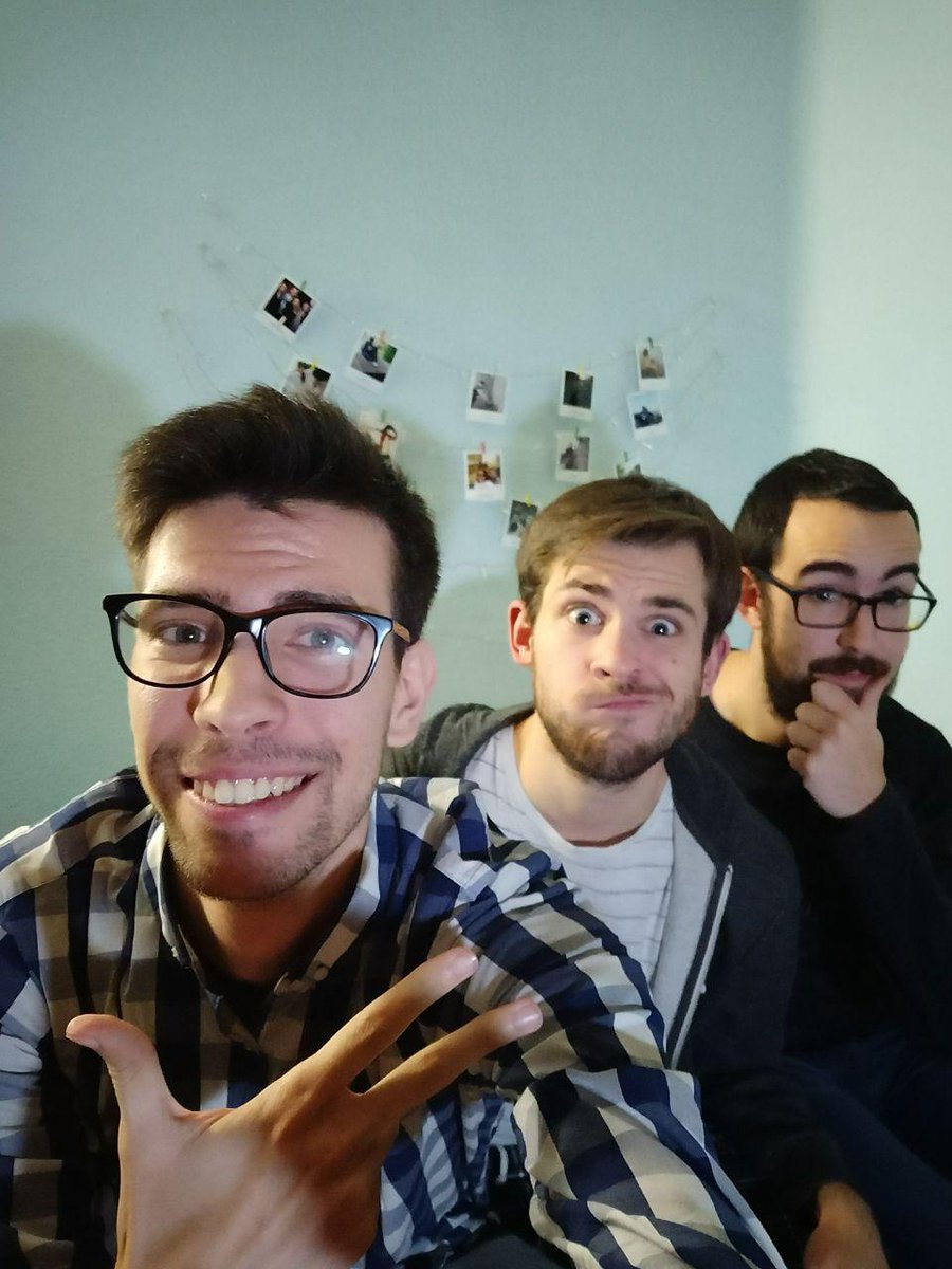 soyJairoCosta's tweet photo. ¡Hola!
Estamos buscando compi de piso en Madrid (justo en parada de metro Pacífico). Piso amplio de 120m2, dos baños y cuatro habitaciones. Para entrar en FEBRERO. Interesandos MD.

Un rt ayuda :D

P.D: Tenemos galletas y chocolate.
/cc @DavidRm9 @mariano7r https://t.co/5FfJvt0n7J